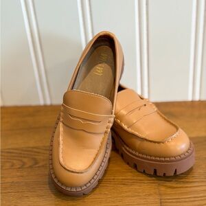 Mi im Camel Tan Loafers Identical to Free People